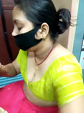 Snapshot of Manjudear chatting on 07-04-26, 05:57 Manjudear online show from 07-04-26, 05:57