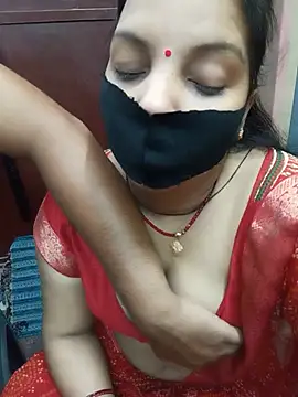Snapshot of Manjudear chatting on 07-19-26, 05:22 Manjudear online show from 07-19-26, 05:22