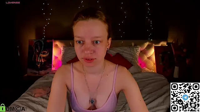 Michelle Blond online show from 05-17-26, 01:14