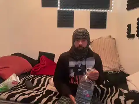 Snapshot of Mortero0o0 chatting on 12-03-24, 12:24 Mortero0o0 online show from 12-03-24, 12:24