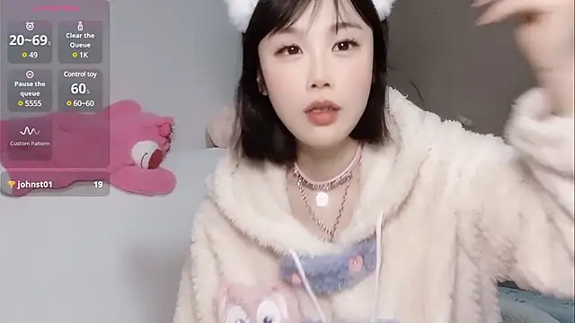 LaoSHI-999 online show from 02-06-25, 10:43