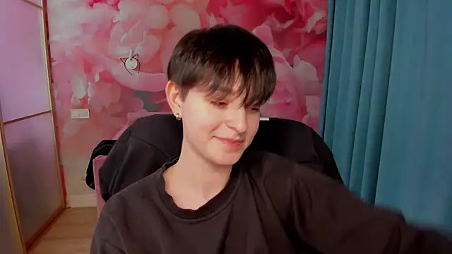 EmiliaYours online show from 12-21-24, 03:53