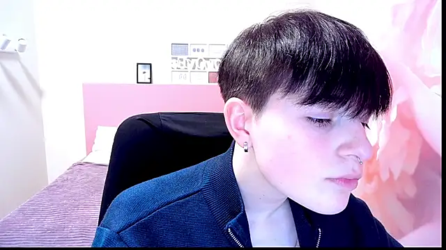 EmiliaYours online show from 12-28-24, 05:14