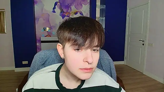 EmiliaYours online show from 12-30-24, 04:29