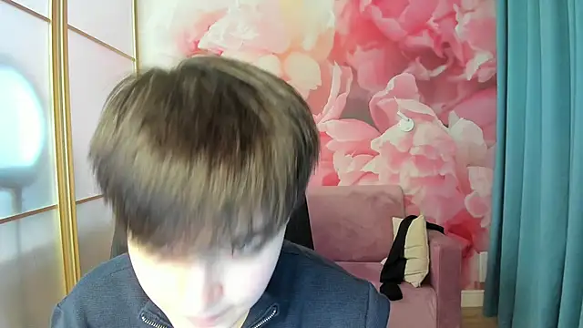 EmiliaYours online show from 01-03-25, 04:06