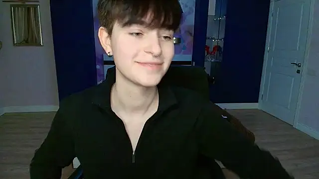 EmiliaYours online show from 01-06-25, 03:51