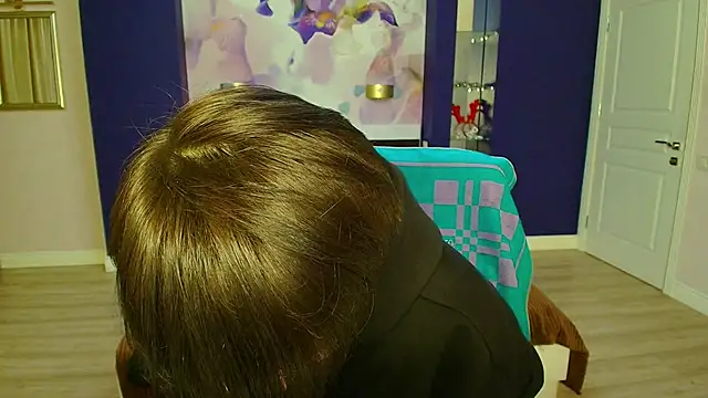 EmiliaYours online show from 02-15-25, 05:17