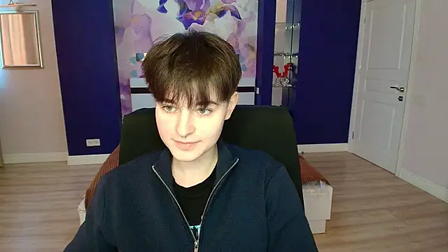 EmiliaYours online show from 02-22-25, 01:13