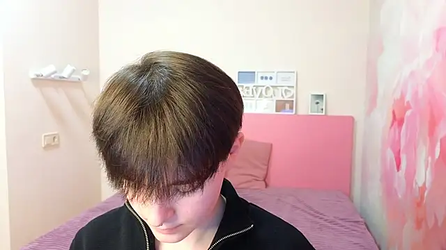 EmiliaYours online show from 02-28-25, 01:25