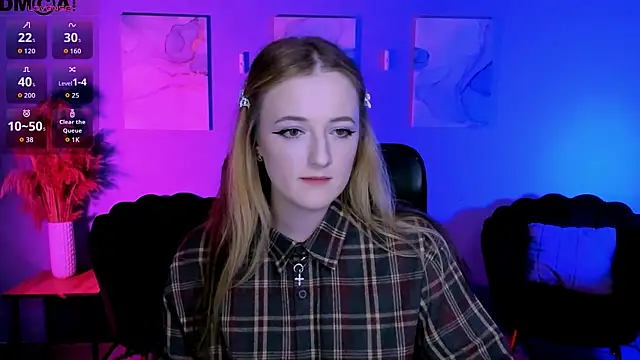 luna berryy online show from 04-01-26, 08:06