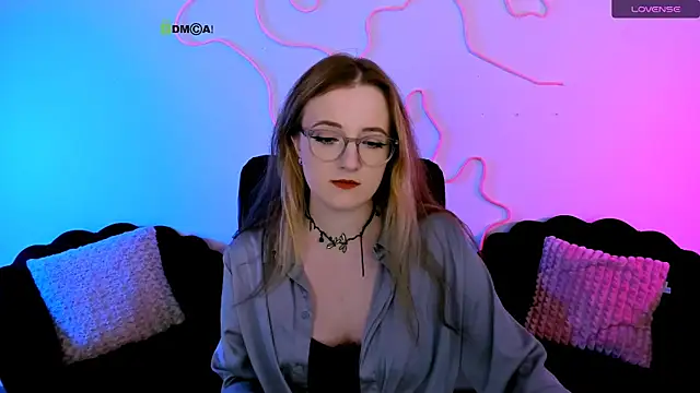 luna berryy online show from 06-24-26, 07:02