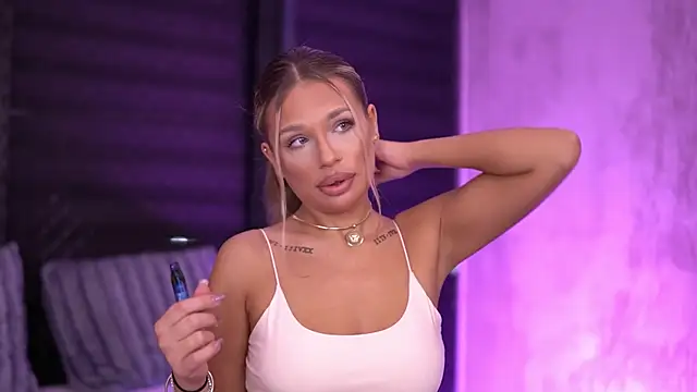 Candy Ivy online show from 03-16-25, 07:27