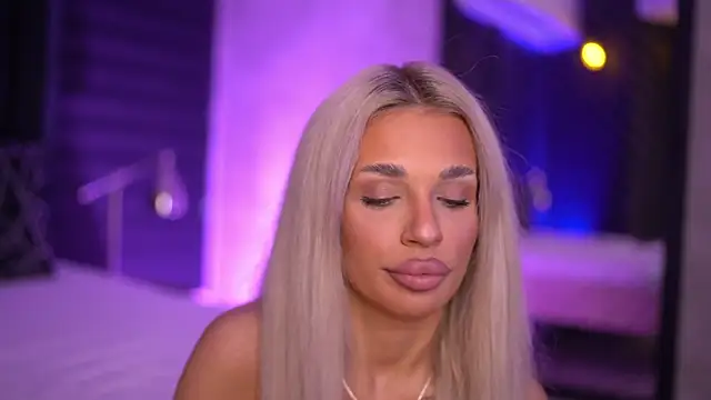 Candy Ivy online show from 09-28-25, 06:13