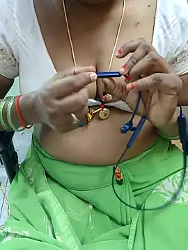 Snapshot of sweety_telugupilla chatting on 01-06-26, 10:30 sweety telugupilla online show from 01-06-26, 10:30