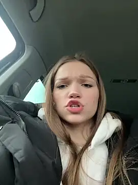 KitteCat online show from 12-20-24, 08:28