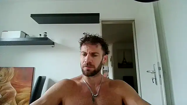 Snapshot of alpha-hunk chatting on 09-23-25, 07:44 alpha-hunk online show from 09-23-25, 07:44