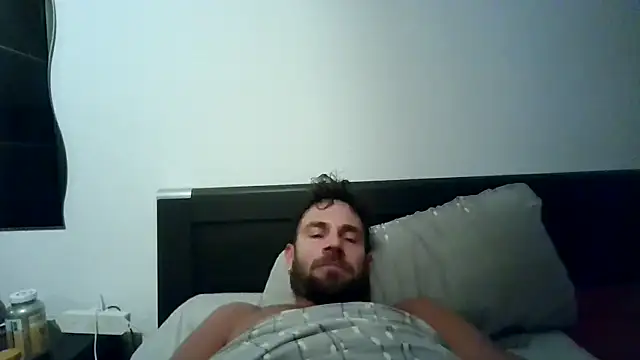 Snapshot of alpha-hunk chatting on 09-23-25, 08:01 alpha-hunk online show from 09-23-25, 08:01