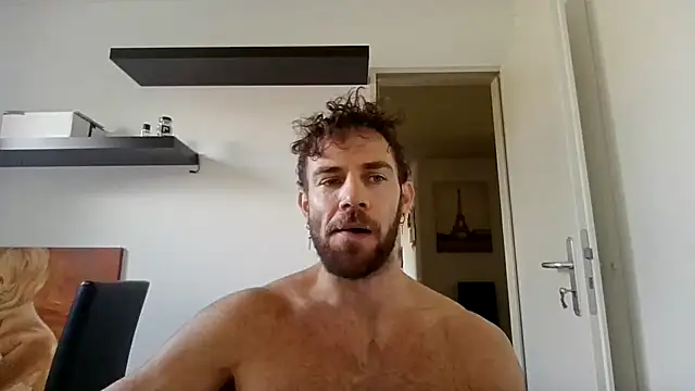 Snapshot of alpha-hunk chatting on 09-29-25, 11:15 alpha-hunk online show from 09-29-25, 11:15