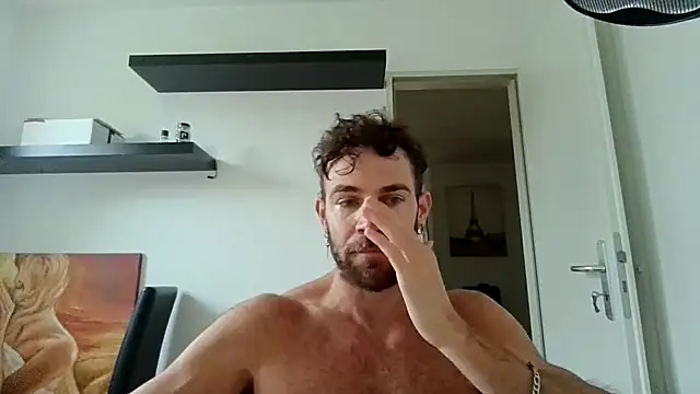 Snapshot of alpha-hunk chatting on 10-01-25, 08:20 alpha-hunk online show from 10-01-25, 08:20