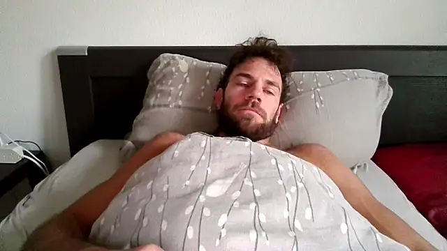 Snapshot of alpha-hunk chatting on 10-03-25, 06:43 alpha-hunk online show from 10-03-25, 06:43