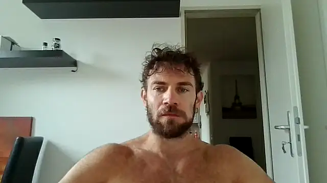 Snapshot of alpha-hunk chatting on 10-06-25, 10:45 alpha-hunk online show from 10-06-25, 10:45