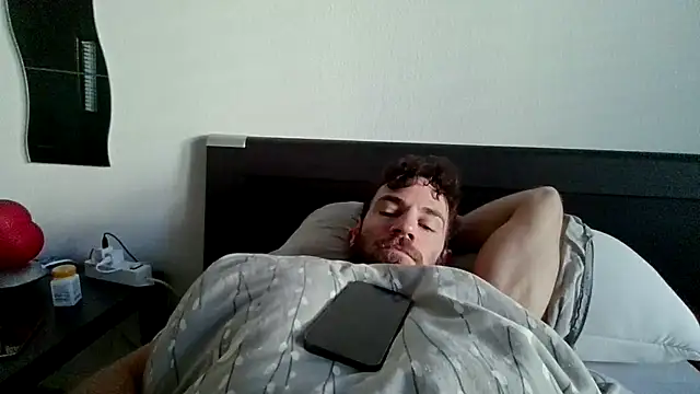 Snapshot of alpha-hunk chatting on 10-07-25, 07:05 alpha-hunk online show from 10-07-25, 07:05