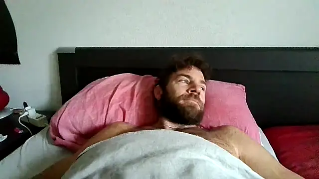 Snapshot of alpha-hunk chatting on 11-02-25, 09:33 alpha-hunk online show from 11-02-25, 09:33