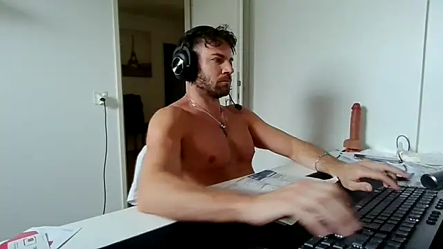 alpha-hunk online show from 03-11-26, 02:23