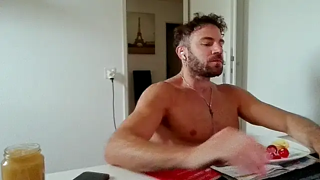 Snapshot of alpha-hunk chatting on 06-08-26, 02:39 alpha-hunk online show from 06-08-26, 02:39