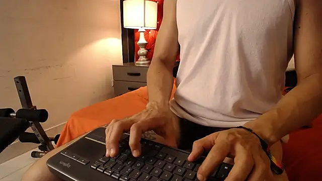 Sr Magnus  online show from 02-20-26, 06:26