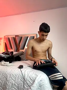 Britneyanddavid online show from 09-15-25, 08:31
