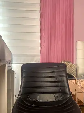 Kyna euphoria online show from 12-17-24, 07:37