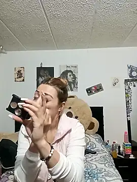 Kyna euphoria online show from 02-15-25, 11:03