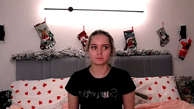 SIlviaBeyt online show from 12-22-24, 06:37