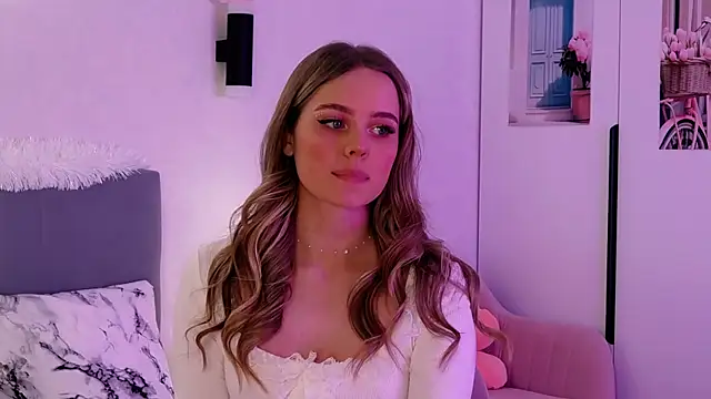 SIlviaBeyt online show from 01-19-25, 11:10