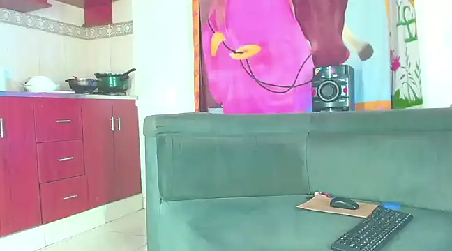 Yariya sensual online show from 01-03-25, 06:33