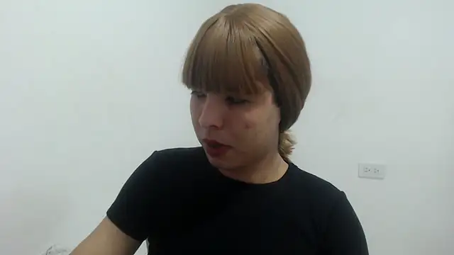 estefania224 online show from 05-22-26, 12:18