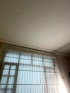 aurora divine online show from 10-26-25, 01:06