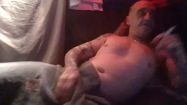 CandiedPompano online show from 10-06-25, 05:43