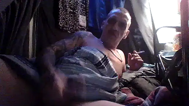 CandiedPompano online show from 10-10-25, 08:57