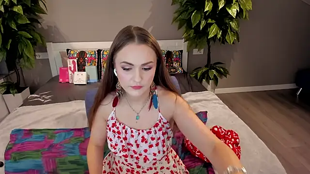 Snapshot of VeronikaVel chatting on 10-05-25, 09:24 VeronikaVel online show from 10-05-25, 09:24