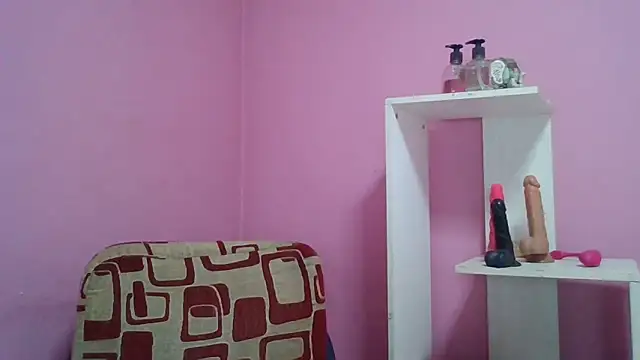 Snapshot of LolaBoobs chatting on 03-01-26, 06:59 LolaBoobs online show from 03-01-26, 06:59