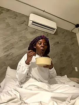 choclatepeaach online show from 12-02-25, 12:27