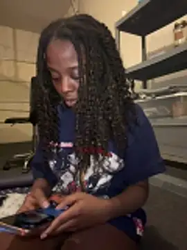 choclatepeaach online show from 12-20-25, 06:42