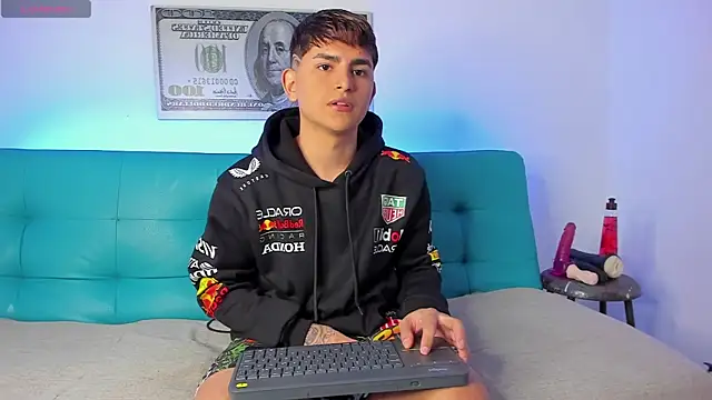 Lyam ap online show from 12-21-25, 10:11