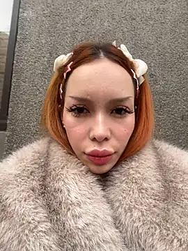 Snapshot of babydolll chatting on 02-06-25, 10:37 babydolll online show from 02-06-25, 10:37