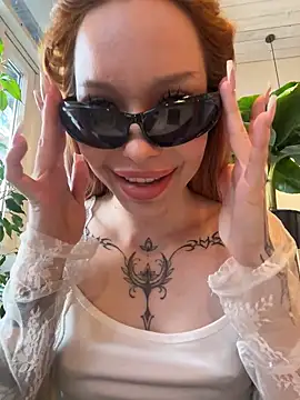 Snapshot of babydolll chatting on 03-15-25, 03:16 babydolll online show from 03-15-25, 03:16