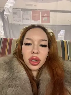 Snapshot of babydolll chatting on 03-19-25, 04:34 babydolll online show from 03-19-25, 04:34