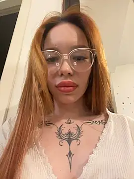 Snapshot of babydolll chatting on 03-21-25, 11:22 babydolll online show from 03-21-25, 11:22