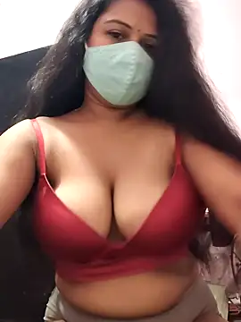 Snapshot of Dr_Chhaya chatting on 05-26-26, 02:29 Dr Chhaya online show from 05-26-26, 02:29
